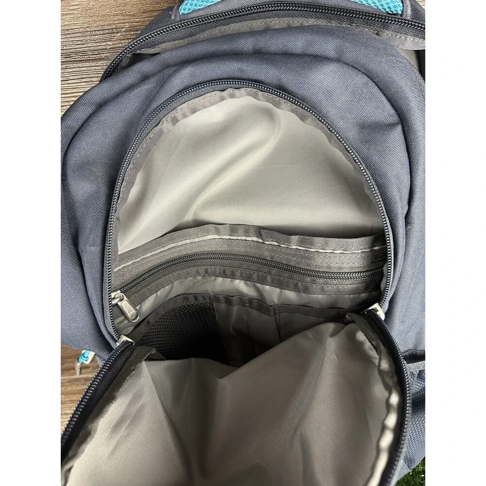 North‎ Face Vault backpack 20 Liter Navy Blue
